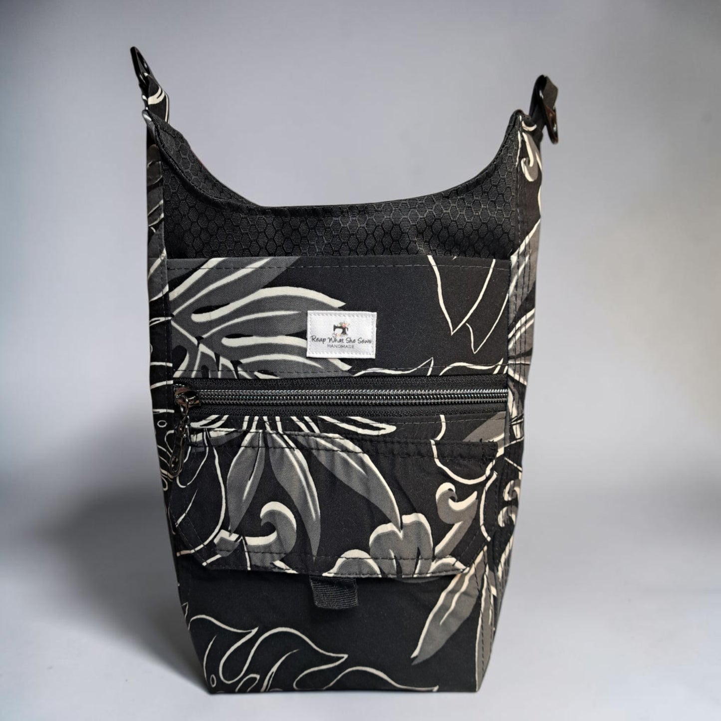 Water Bottle Bag Black Monstra Leaves