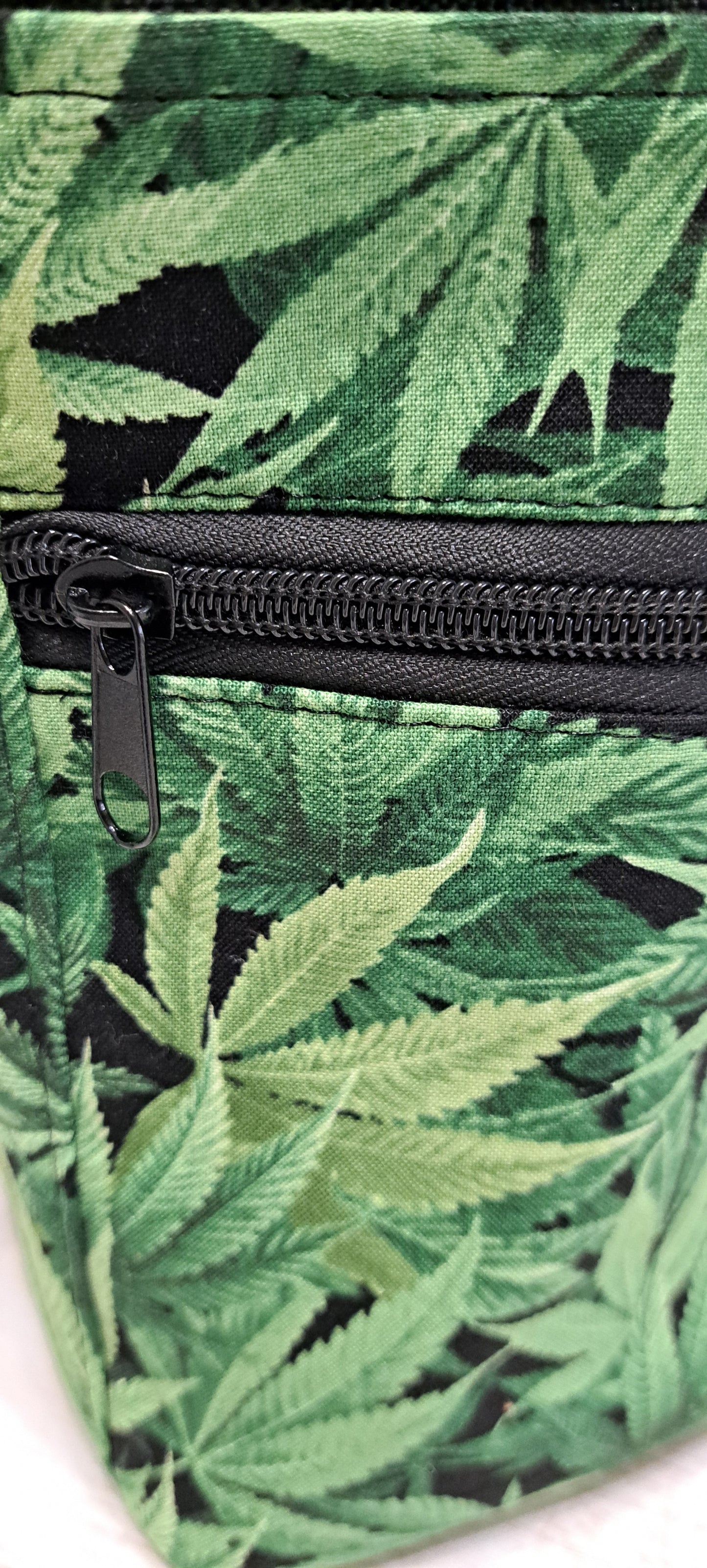 Green Mary Jane Leaf water bottle bag