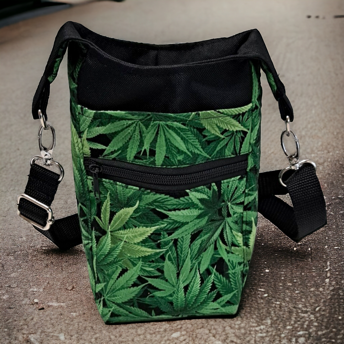 Green Mary Jane Leaf water bottle bag