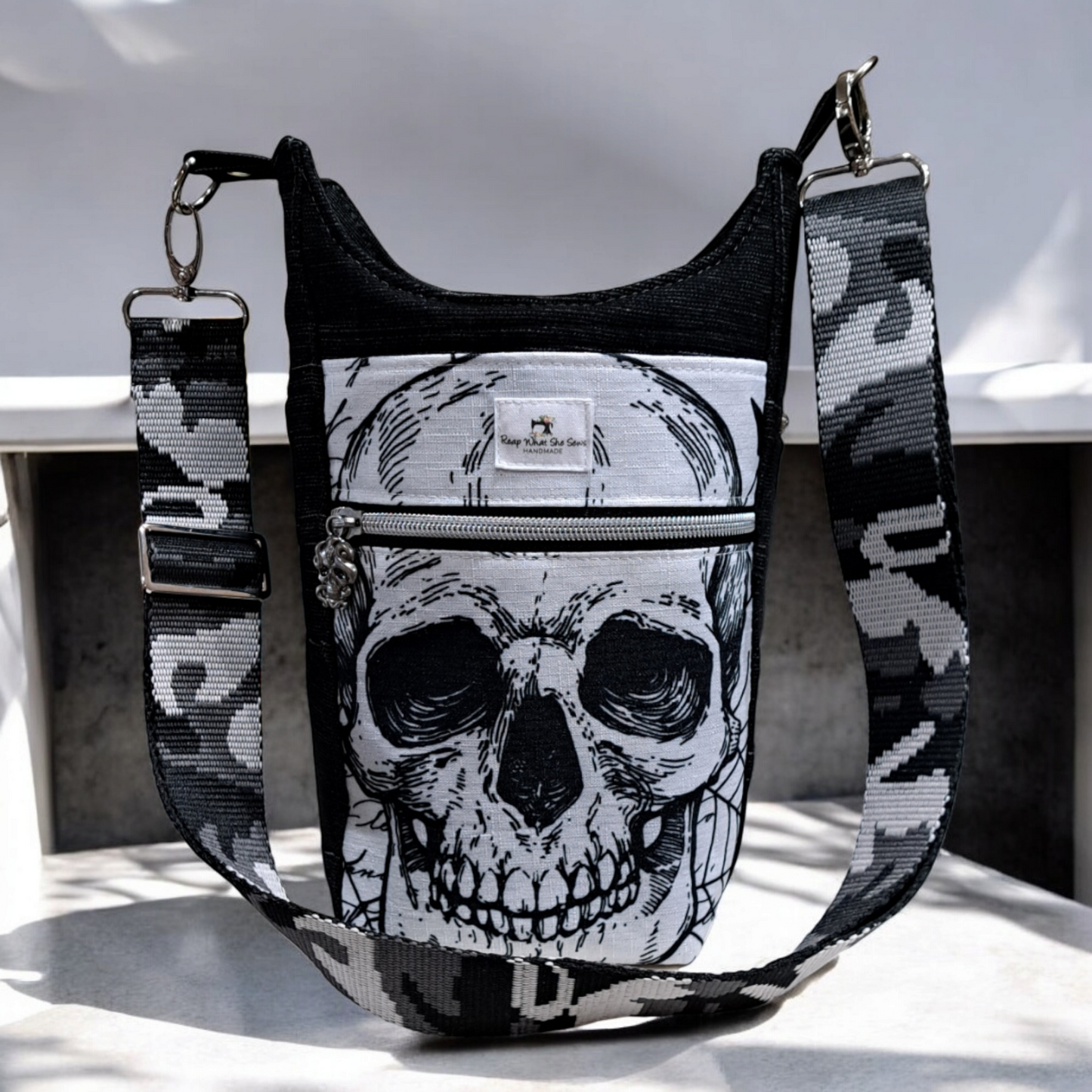 Skull waterbottle bag Large